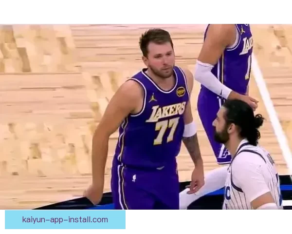 底线不可触碰 追梦发声力挺东契奇保护家人 霍里言论纯属借势炒作